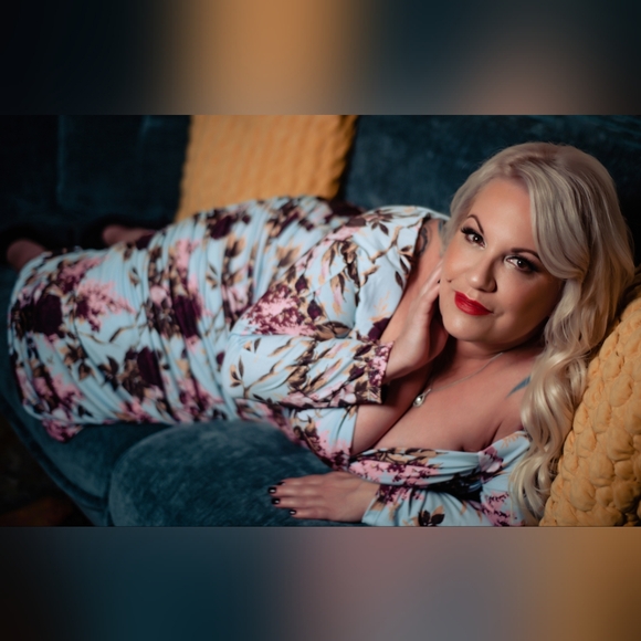 Laura Byrnes Monica Wiggle Dress - Picture 3 of 8